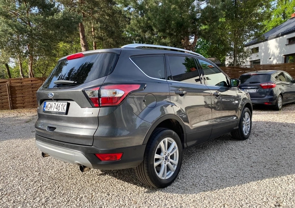 Ford Kuga cena 63900 przebieg: 107157, rok produkcji 2017 z Kałuszyn małe 781